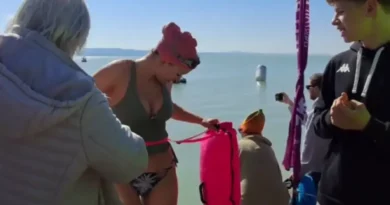 Ultratáv is volt a 6. Téli Balaton-átúszáson, oda-vissza úsztak