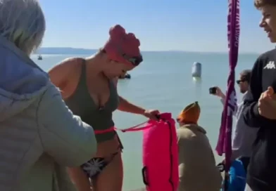 Ultratáv is volt a 6. Téli Balaton-átúszáson, oda-vissza úsztak