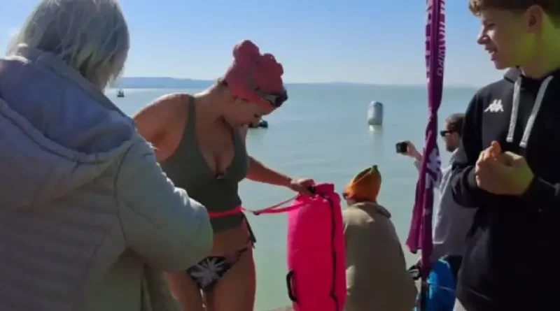 Ultratáv is volt a 6. Téli Balaton-átúszáson, oda-vissza úsztak