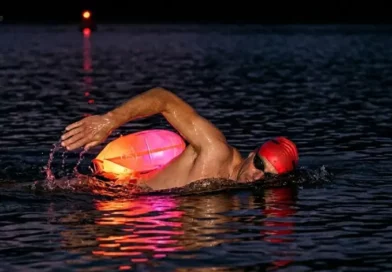 A nyíltvízi úszók életmentő felszerelése a derékra csatolható úszóbója -Biztonsági ajánlások téliúszóknak 3. rész